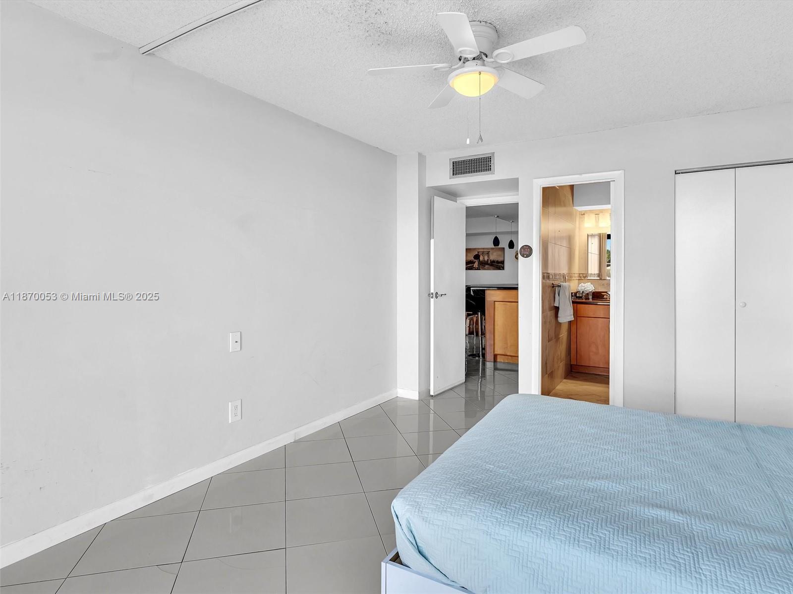 Photo of 1500 Ocean Dr  #3E, Hollywood, Florida, 33019 - 