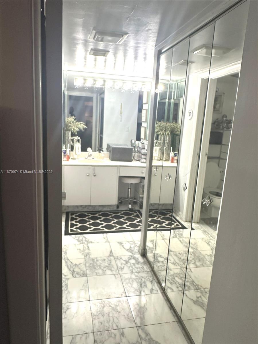 Photo of 20335 Country Club Dr  #2502, Aventura, Florida, 33180 - 
