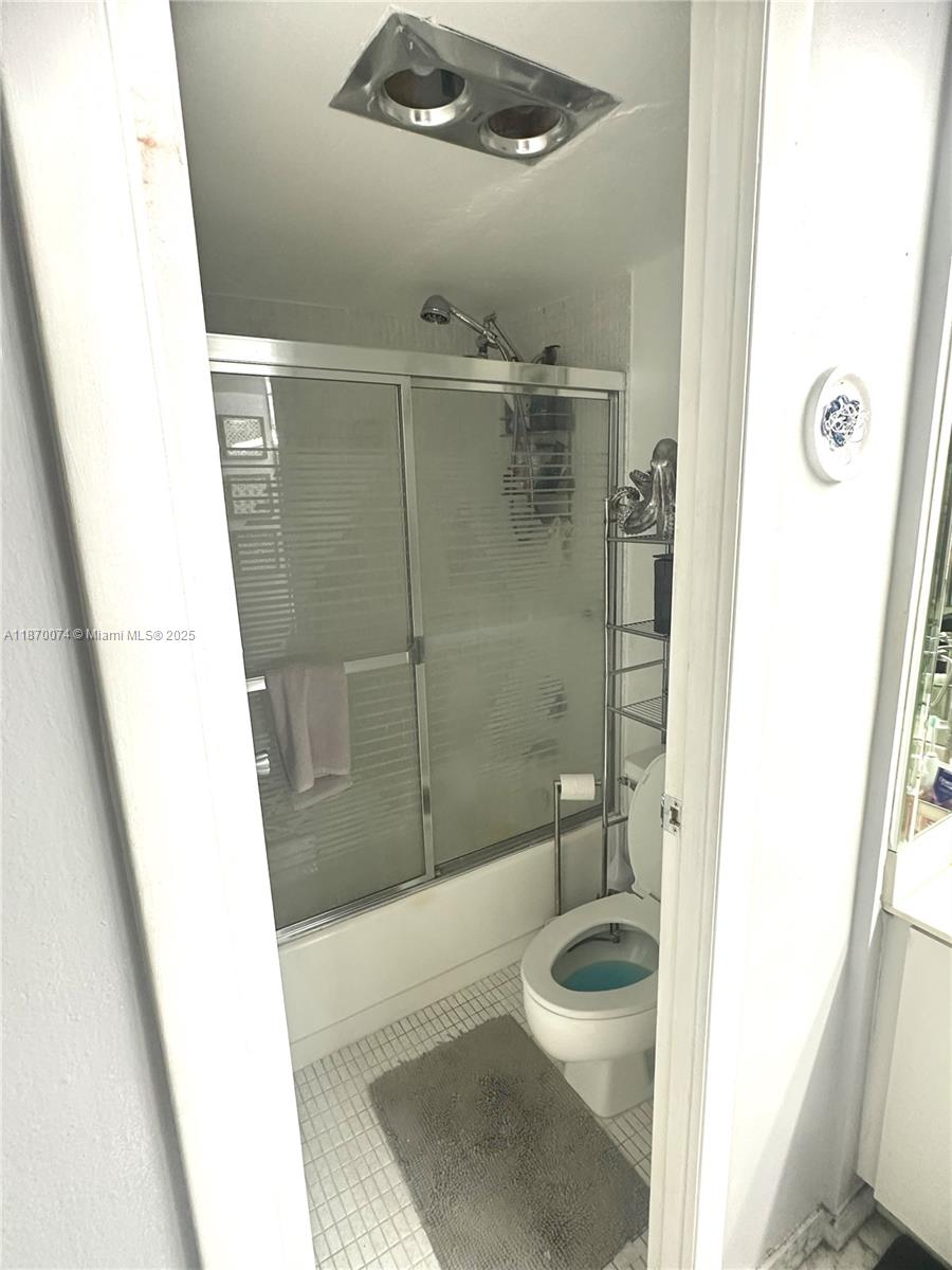 Photo of 20335 Country Club Dr  #2502, Aventura, Florida, 33180 - 