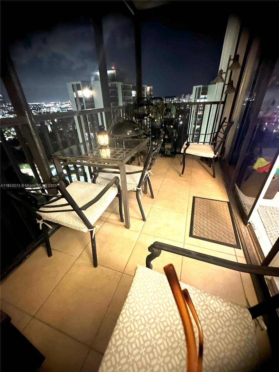 Photo of 20335 Country Club Dr  #2502, Aventura, Florida, 33180 - 