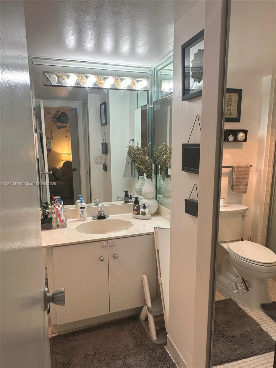 Photo of 20335 Country Club Dr  #2502, Aventura, Florida, 33180 - 