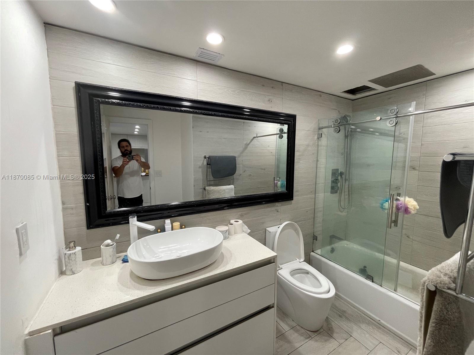 Photo of 19390 Collins Ave  #416, Sunny Isles Beach, Florida, 33160 - 