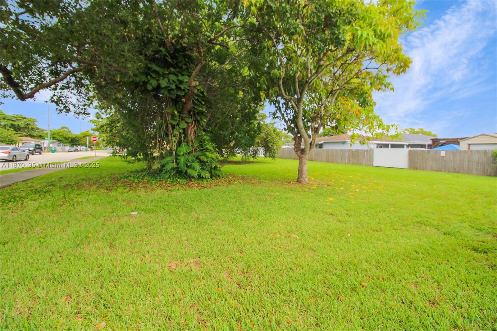 See details / sq. ft. $ 2025-09-01 0 Photo