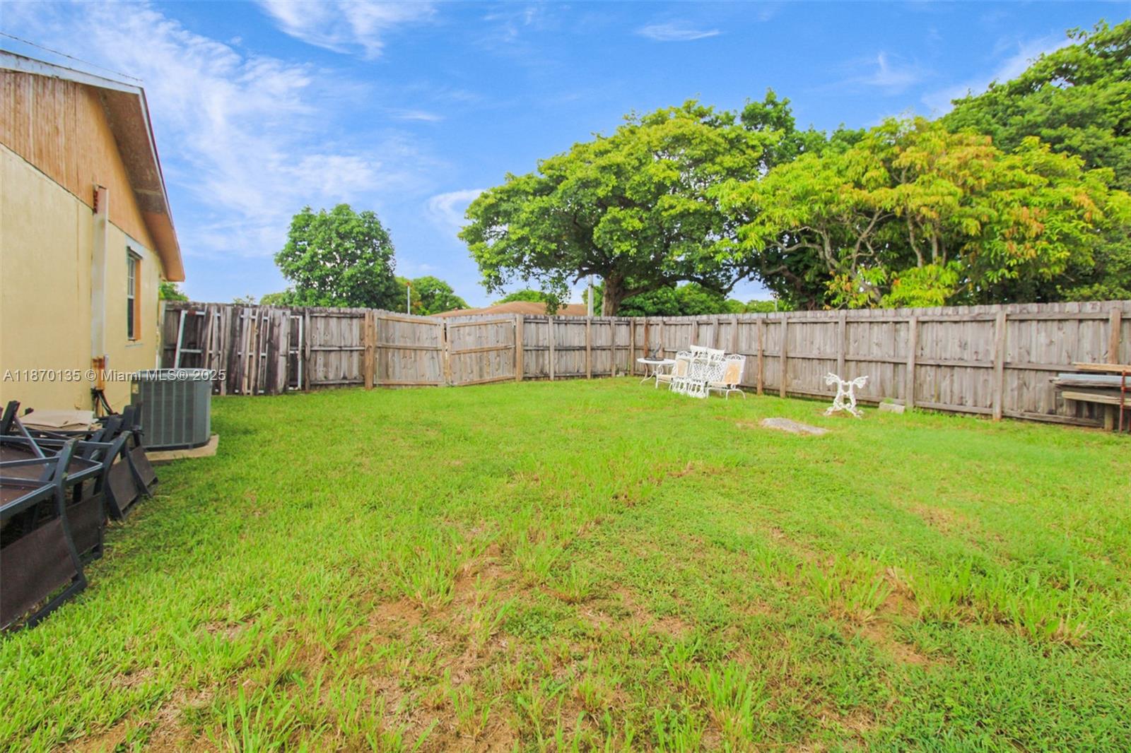 See details / sq. ft. $ 2025-09-01 0 Photo