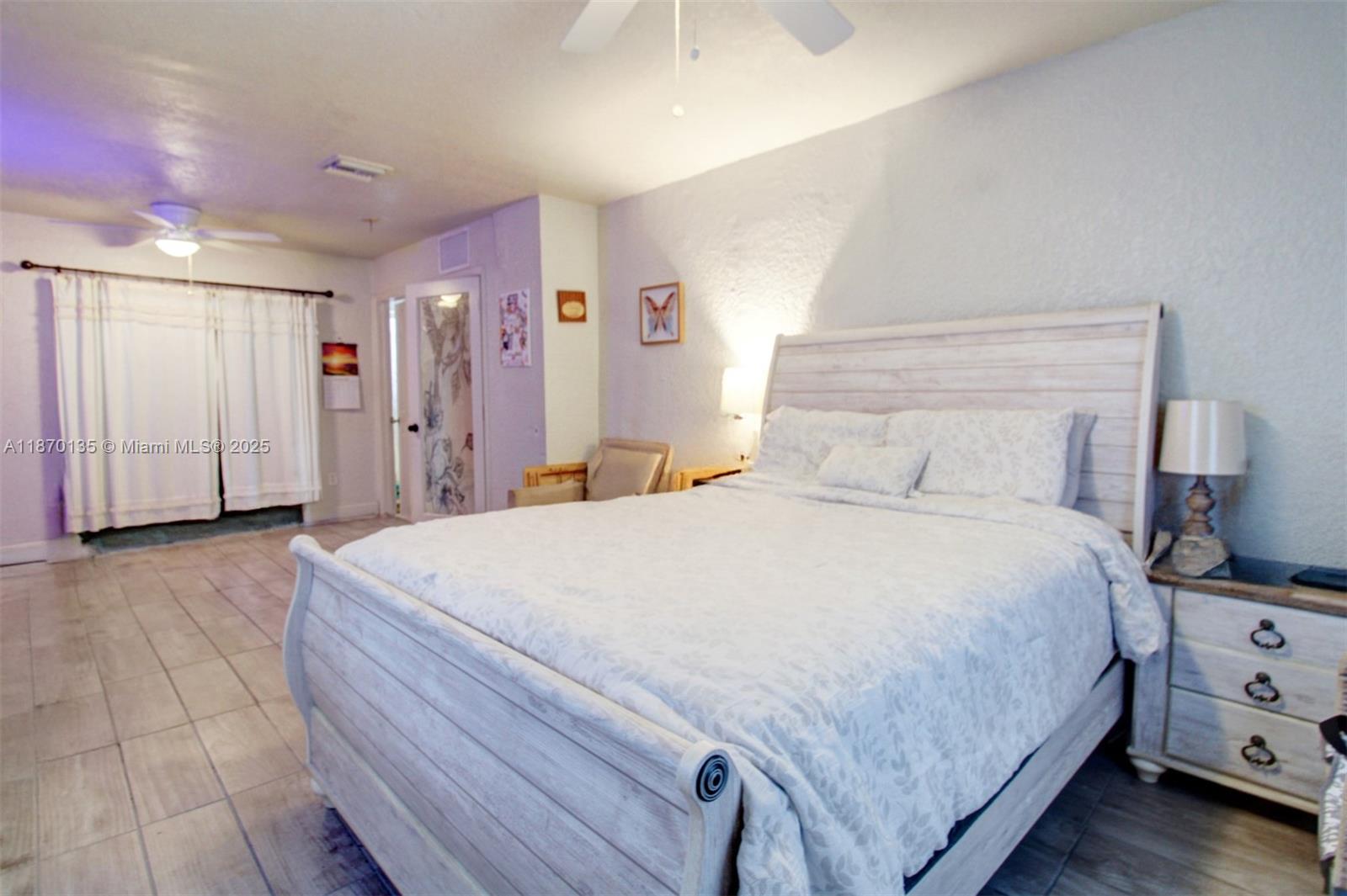 See details / sq. ft. $ 2025-09-01 0 Photo