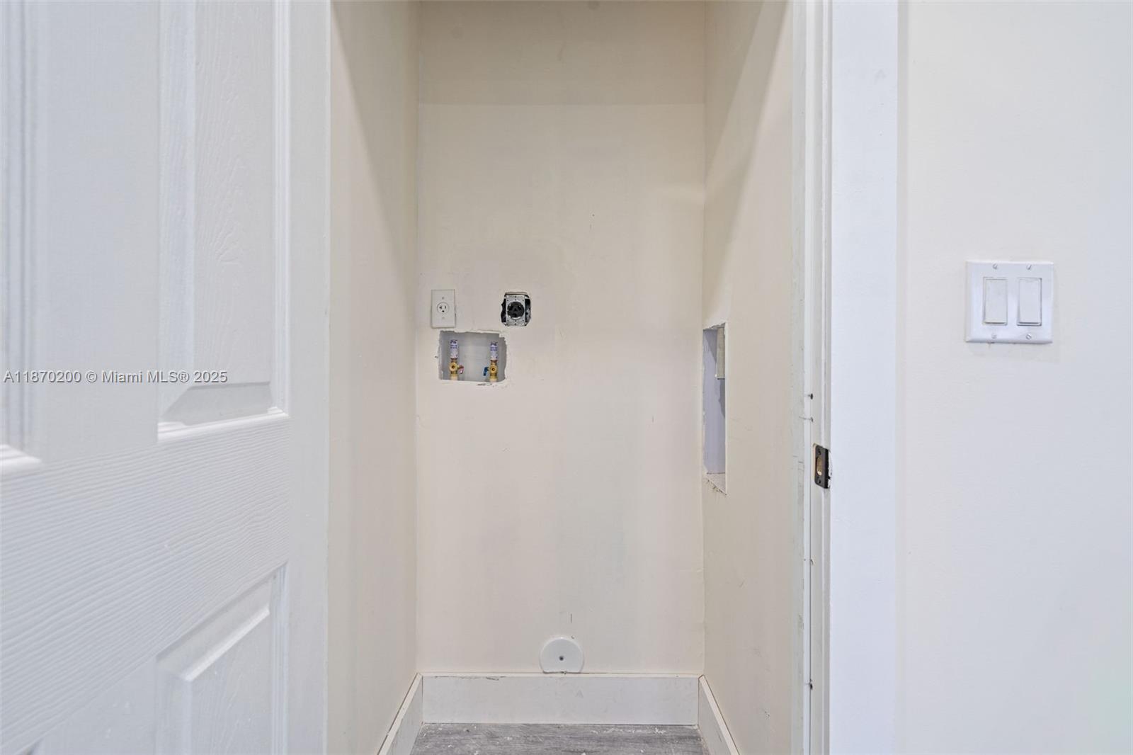 See details / sq. ft. $ 2025-09-02 0 Photo
