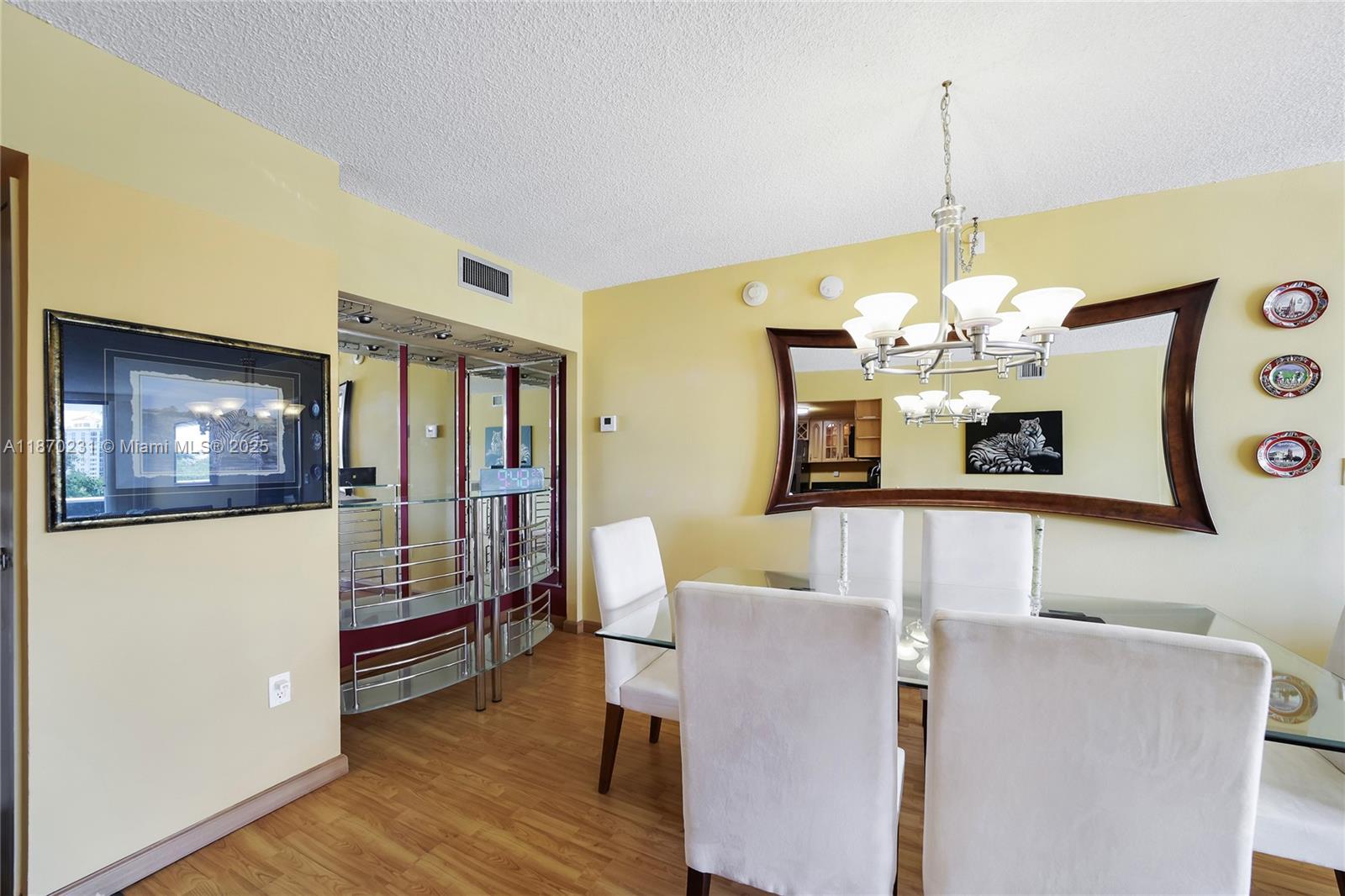 Photo of 3675 Country Club Dr  #204, Aventura, Florida, 33180 - 