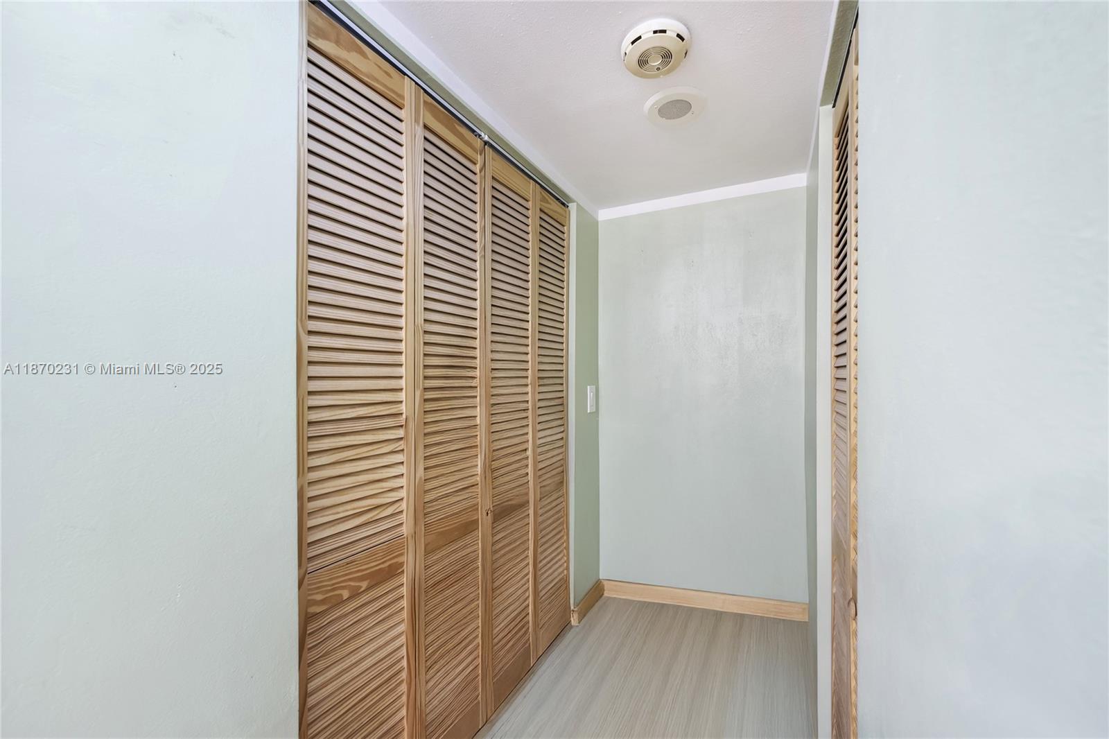 Photo of 3675 Country Club Dr  #204, Aventura, Florida, 33180 - 