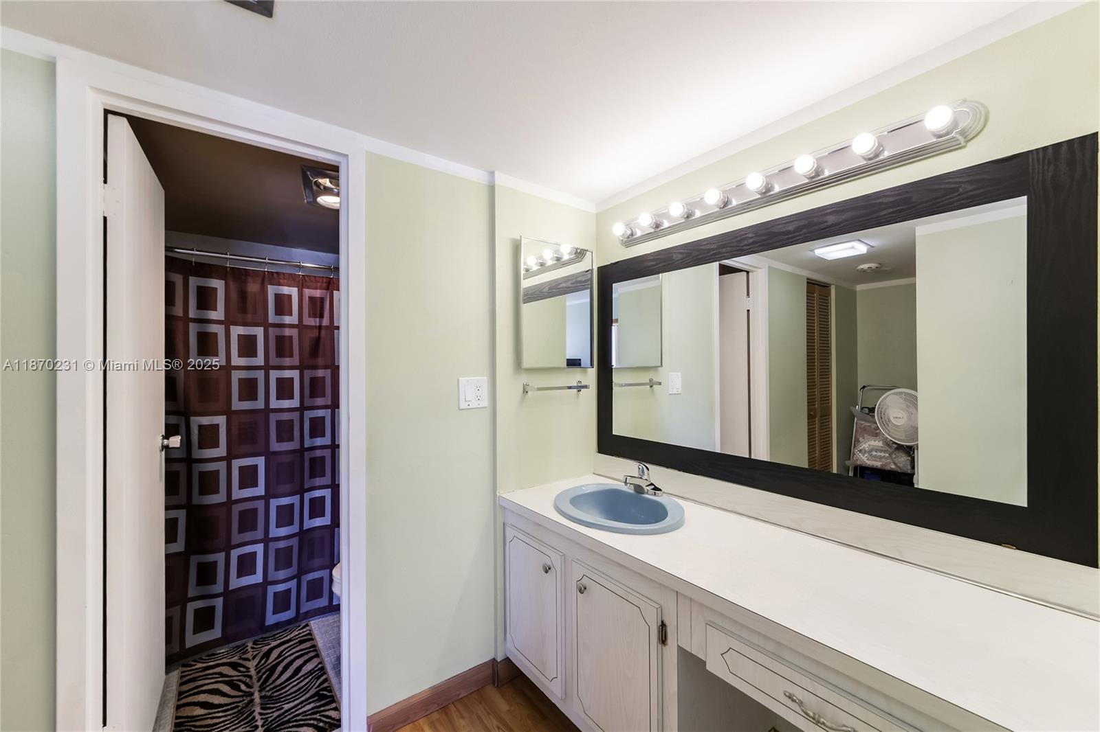 Photo of 3675 Country Club Dr  #204, Aventura, Florida, 33180 - 