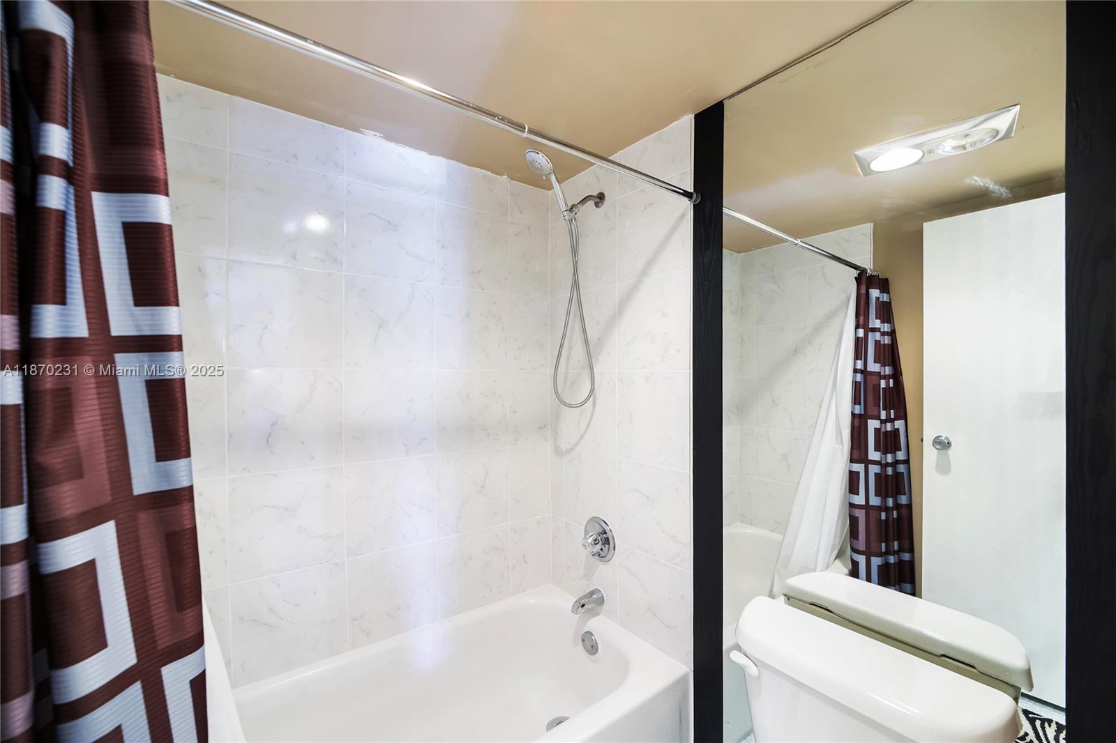Photo of 3675 Country Club Dr  #204, Aventura, Florida, 33180 - 
