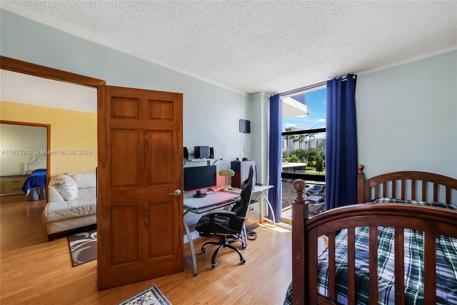 Photo of 3675 Country Club Dr  #204, Aventura, Florida, 33180 - 