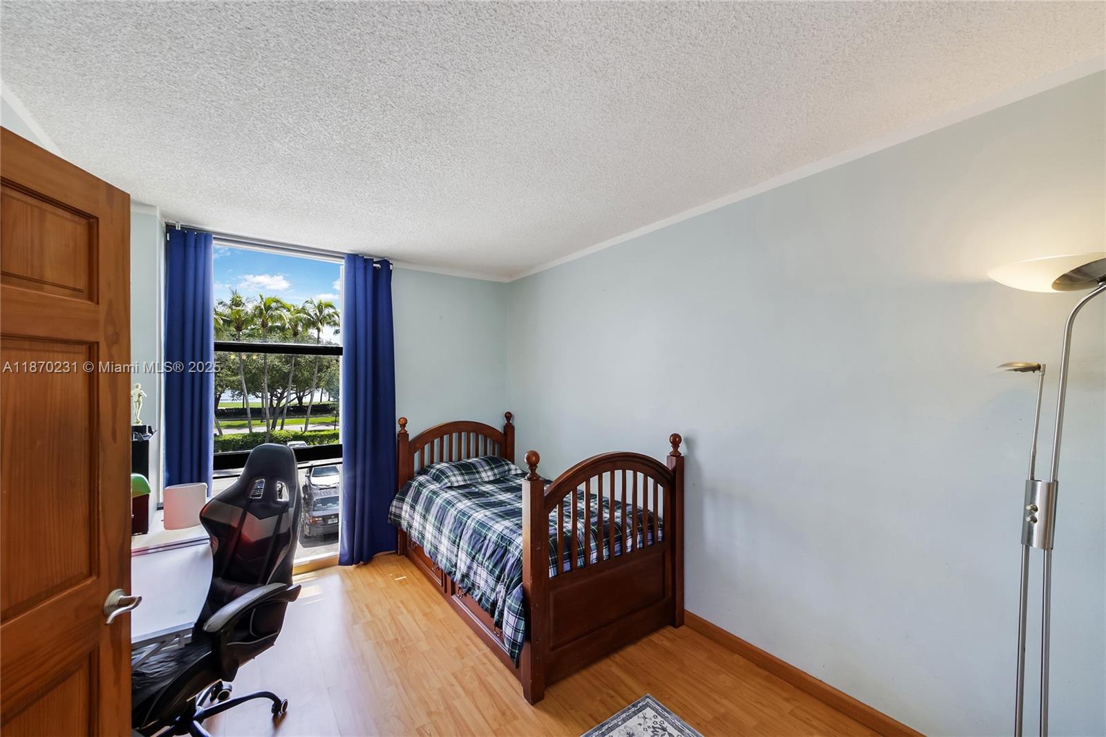 Photo of 3675 Country Club Dr  #204, Aventura, Florida, 33180 - 