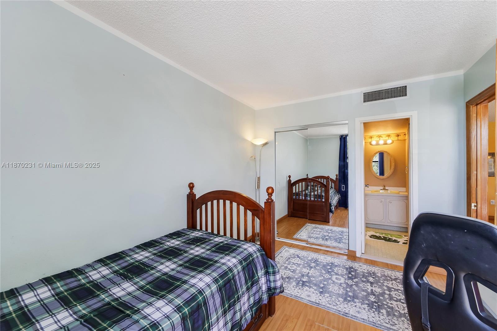 Photo of 3675 Country Club Dr  #204, Aventura, Florida, 33180 - 