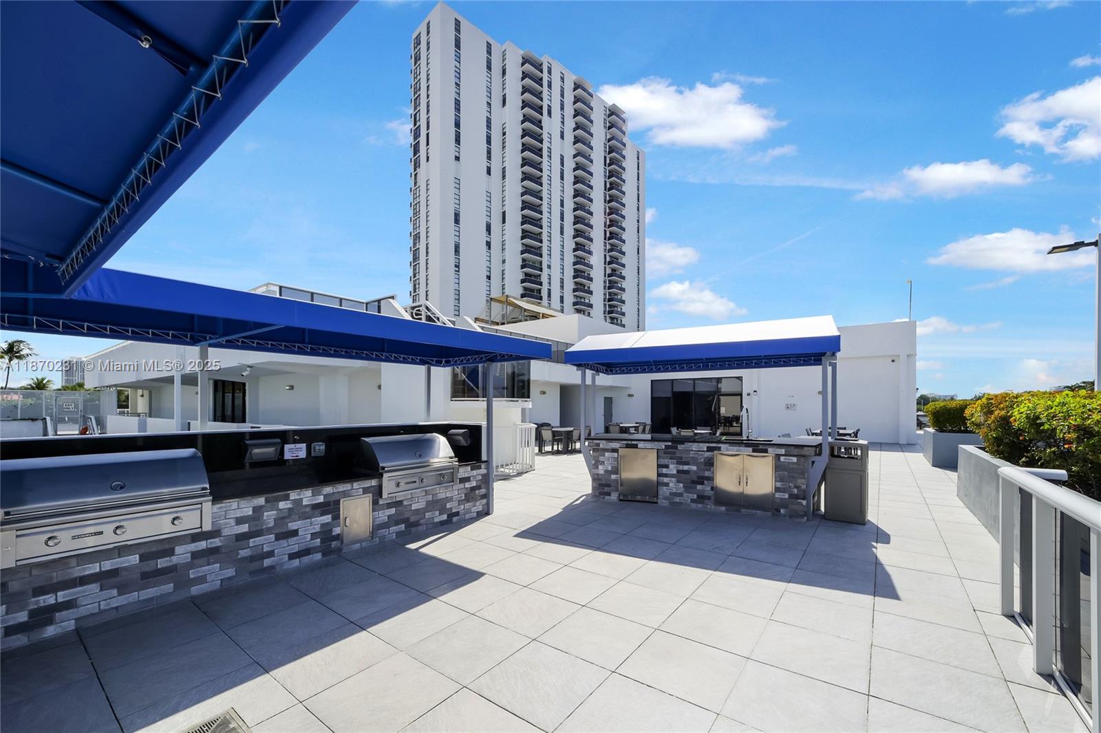 Photo of 3675 Country Club Dr  #204, Aventura, Florida, 33180 - 