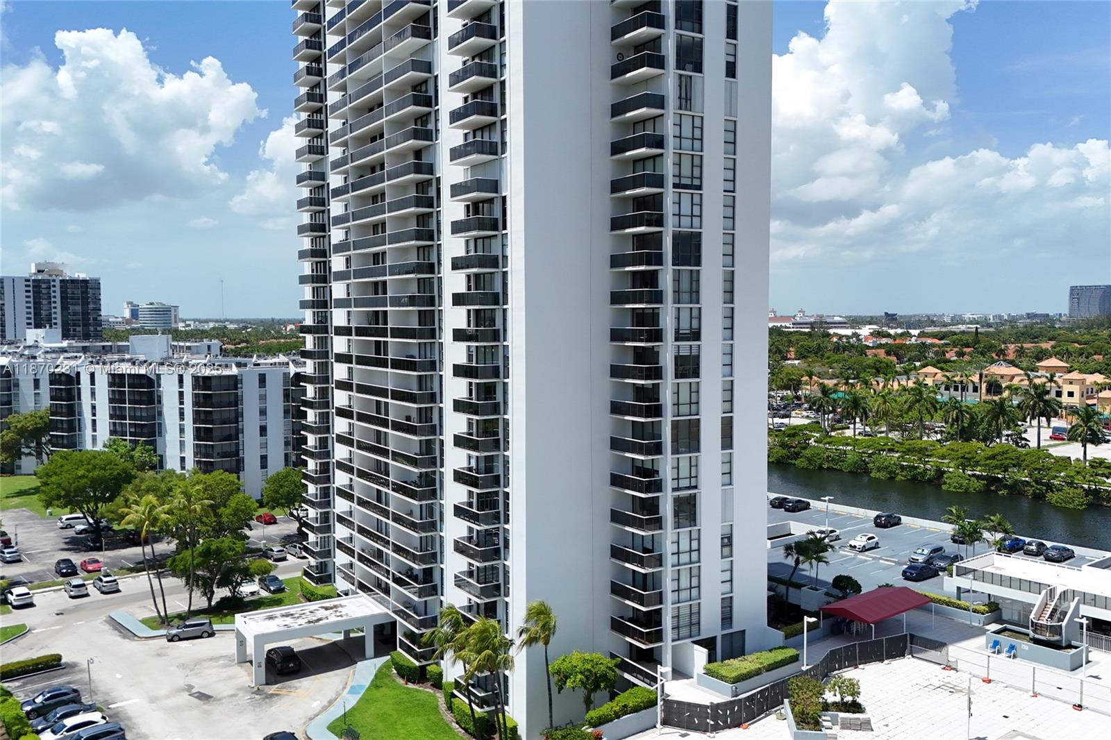 Photo of 3675 Country Club Dr  #204, Aventura, Florida, 33180 - 