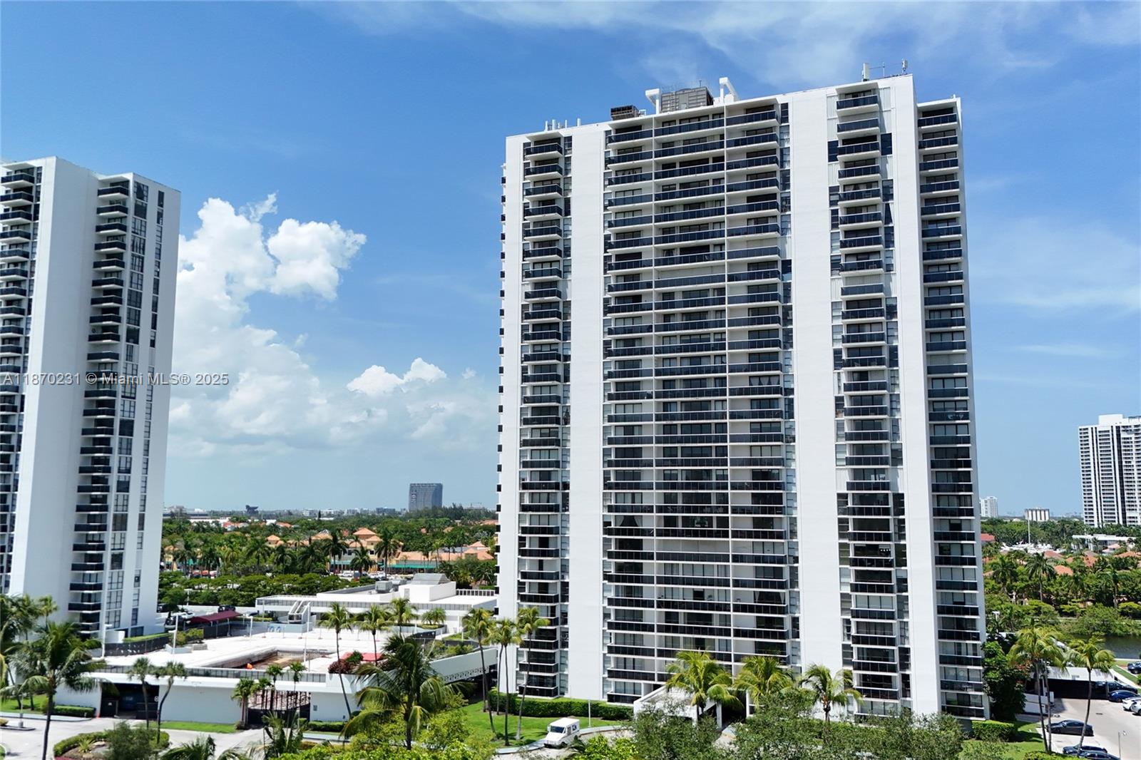 Photo of 3675 Country Club Dr  #204, Aventura, Florida, 33180 - 