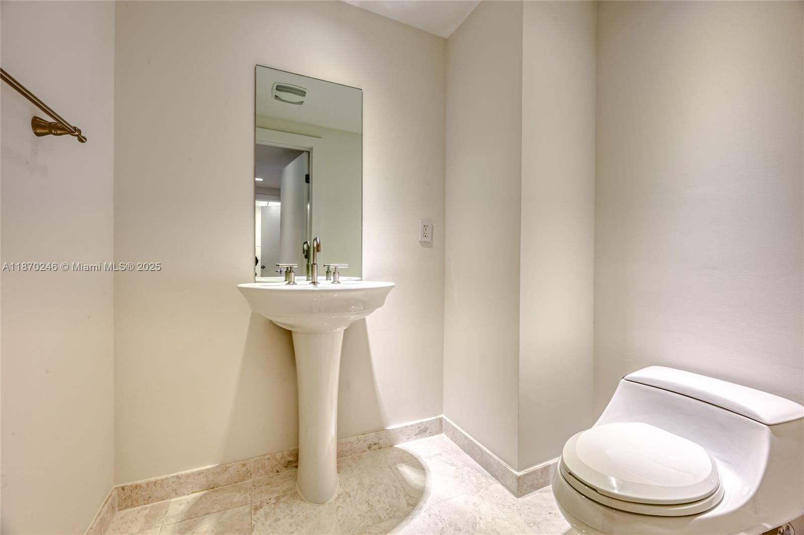 Photo of 3535 Ocean Dr  #2004, Hollywood, Florida, 33019 - 
