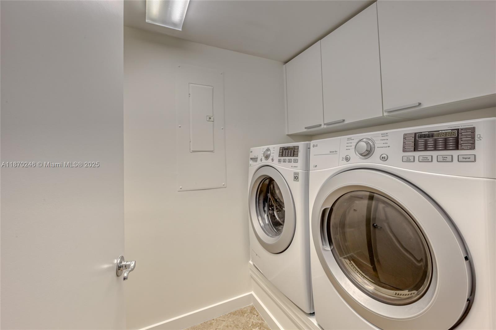 Photo of 3535 Ocean Dr  #2004, Hollywood, Florida, 33019 - 