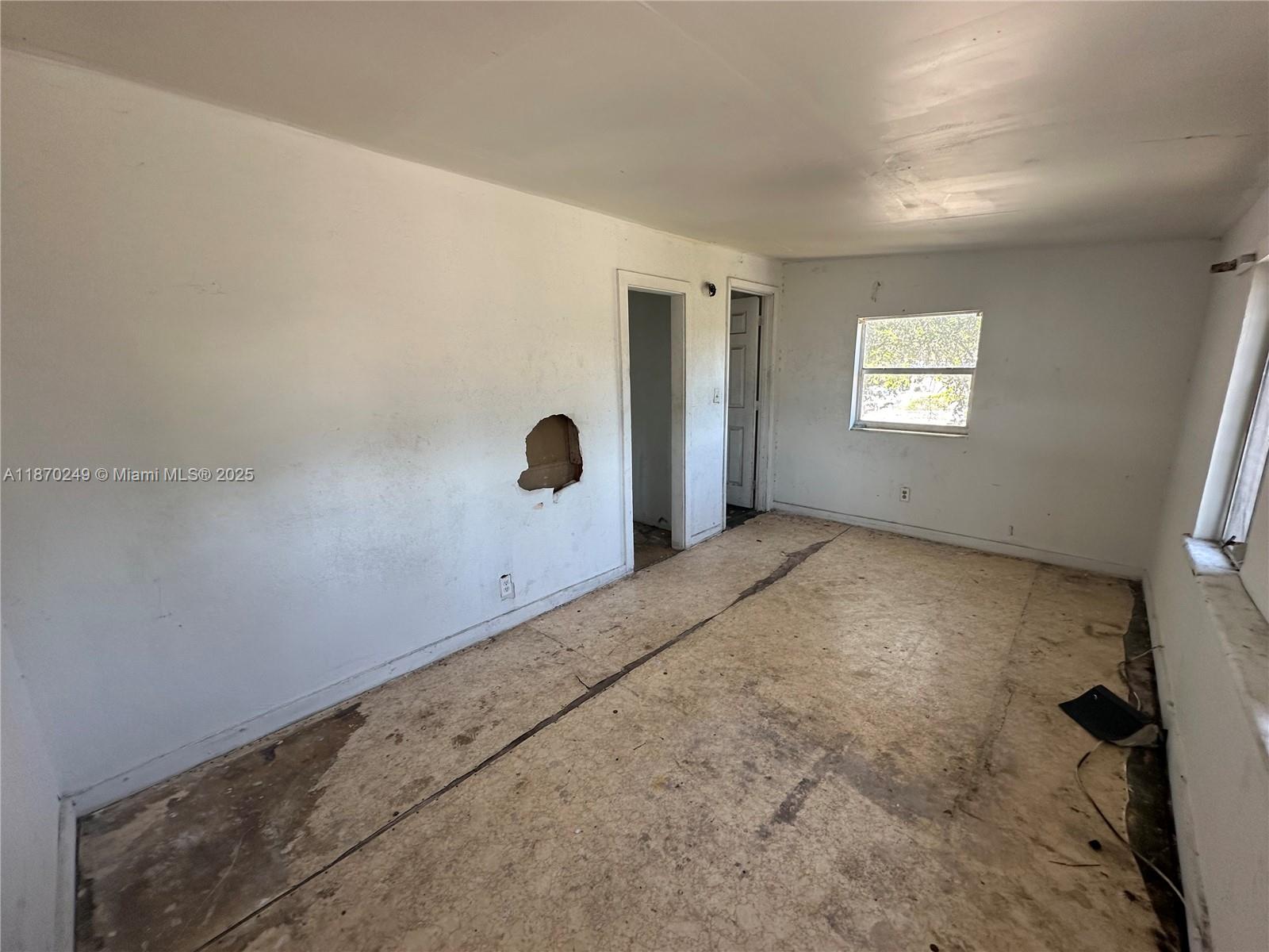 See details / sq. ft. $ 2025-09-13 0 Photo