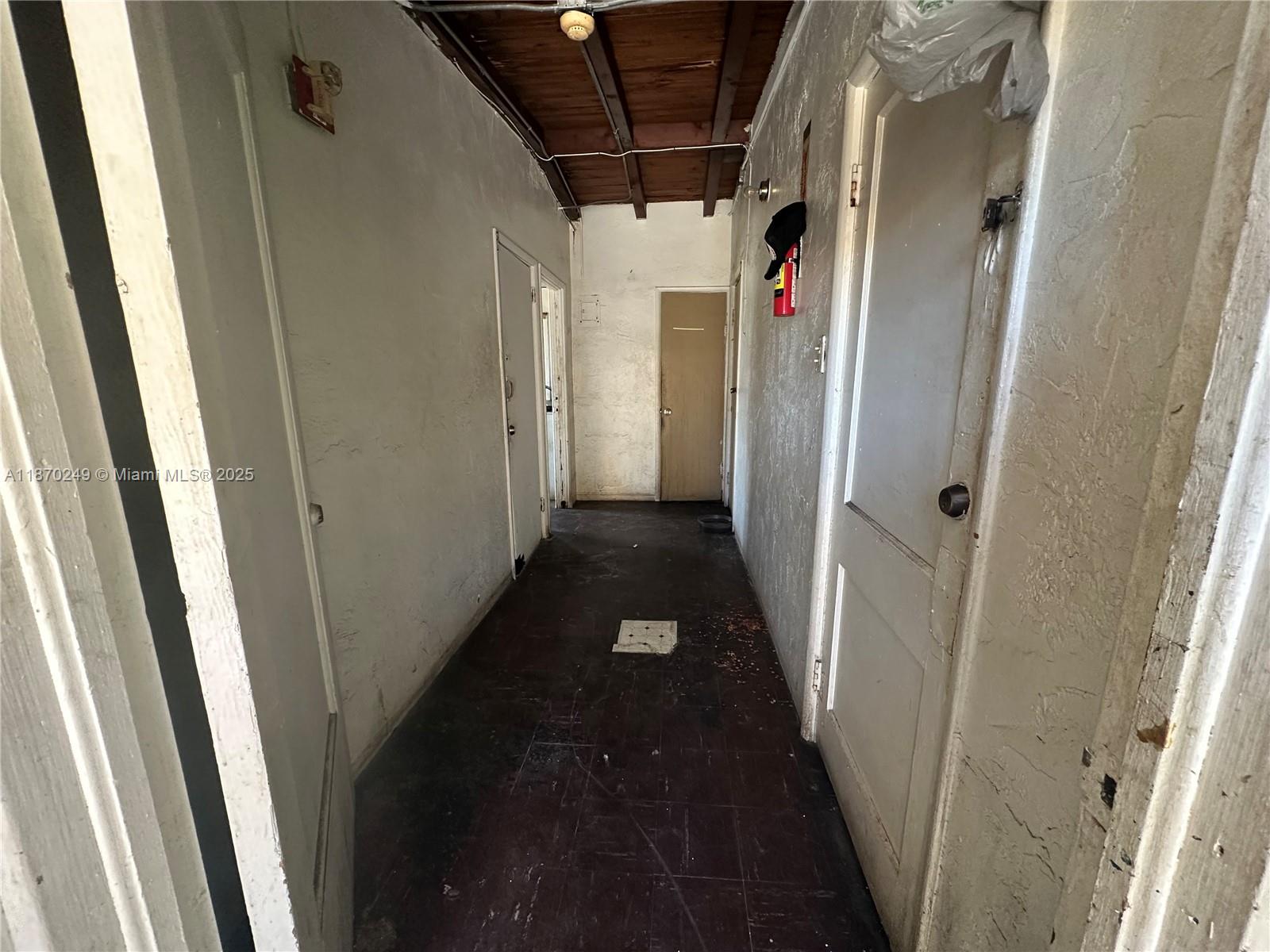 See details / sq. ft. $ 2025-09-13 0 Photo