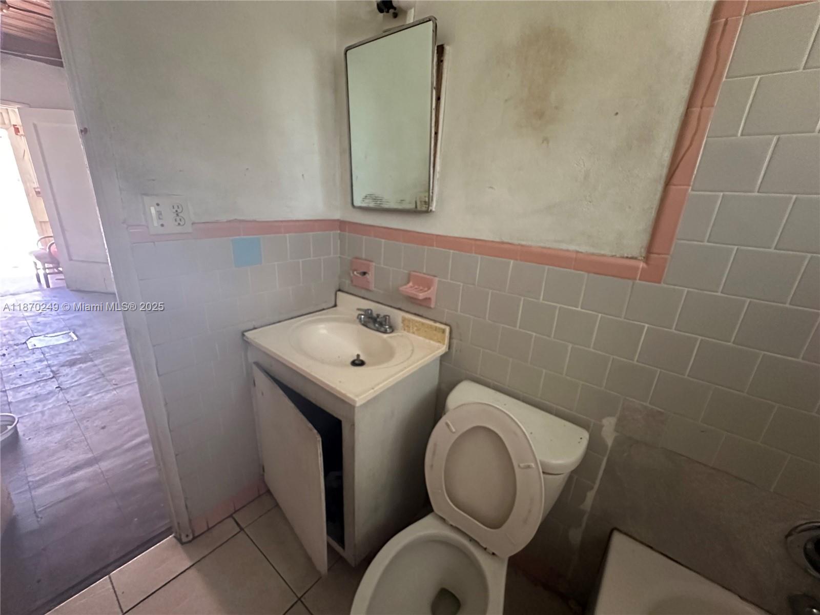 See details / sq. ft. $ 2025-09-13 0 Photo