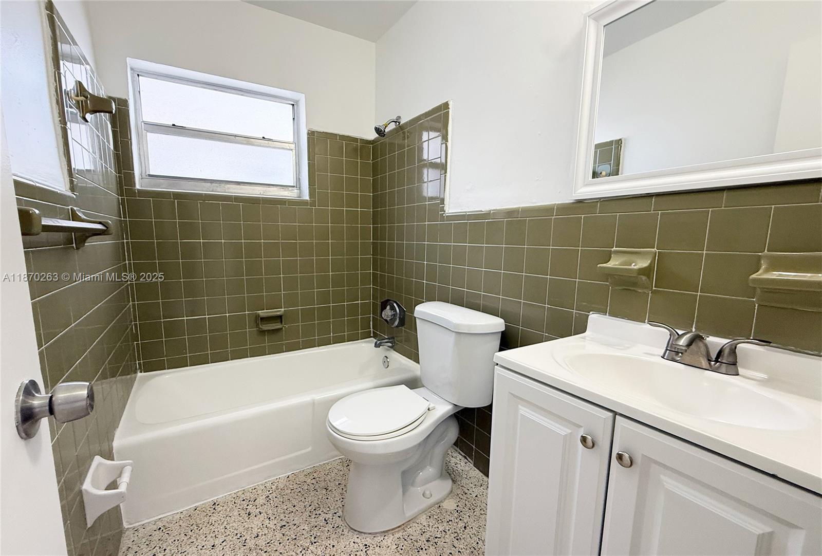 See details / sq. ft. $ 2025-09-02 0 Photo