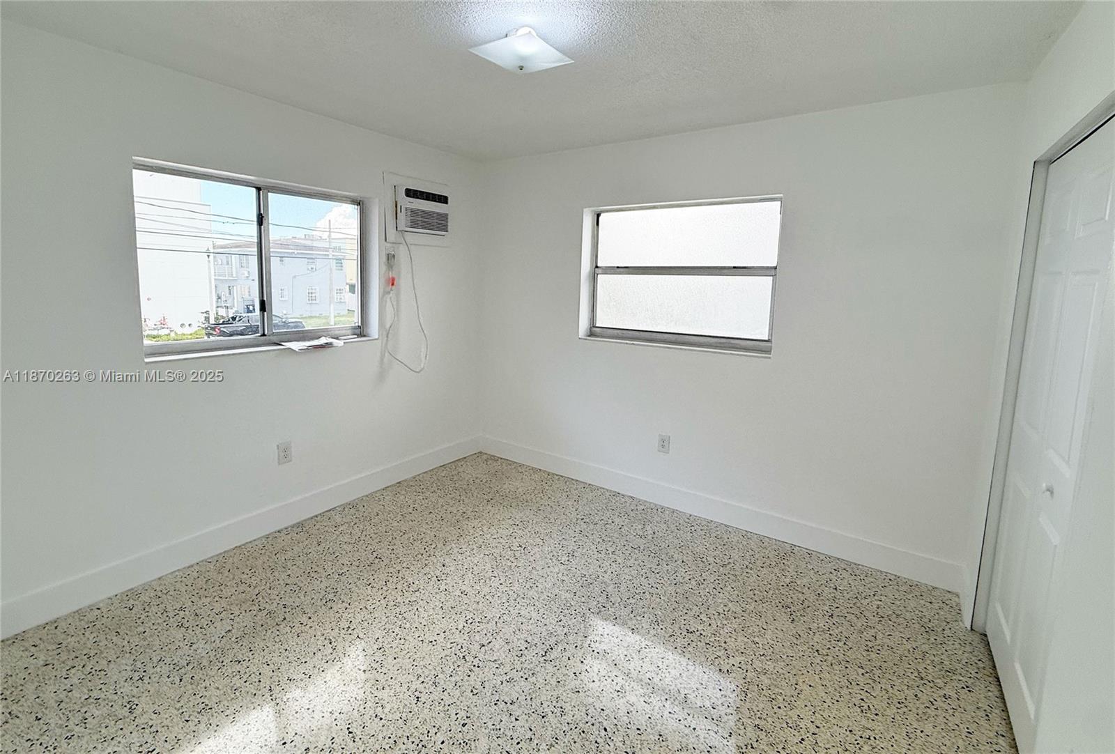 See details / sq. ft. $ 2025-09-02 0 Photo