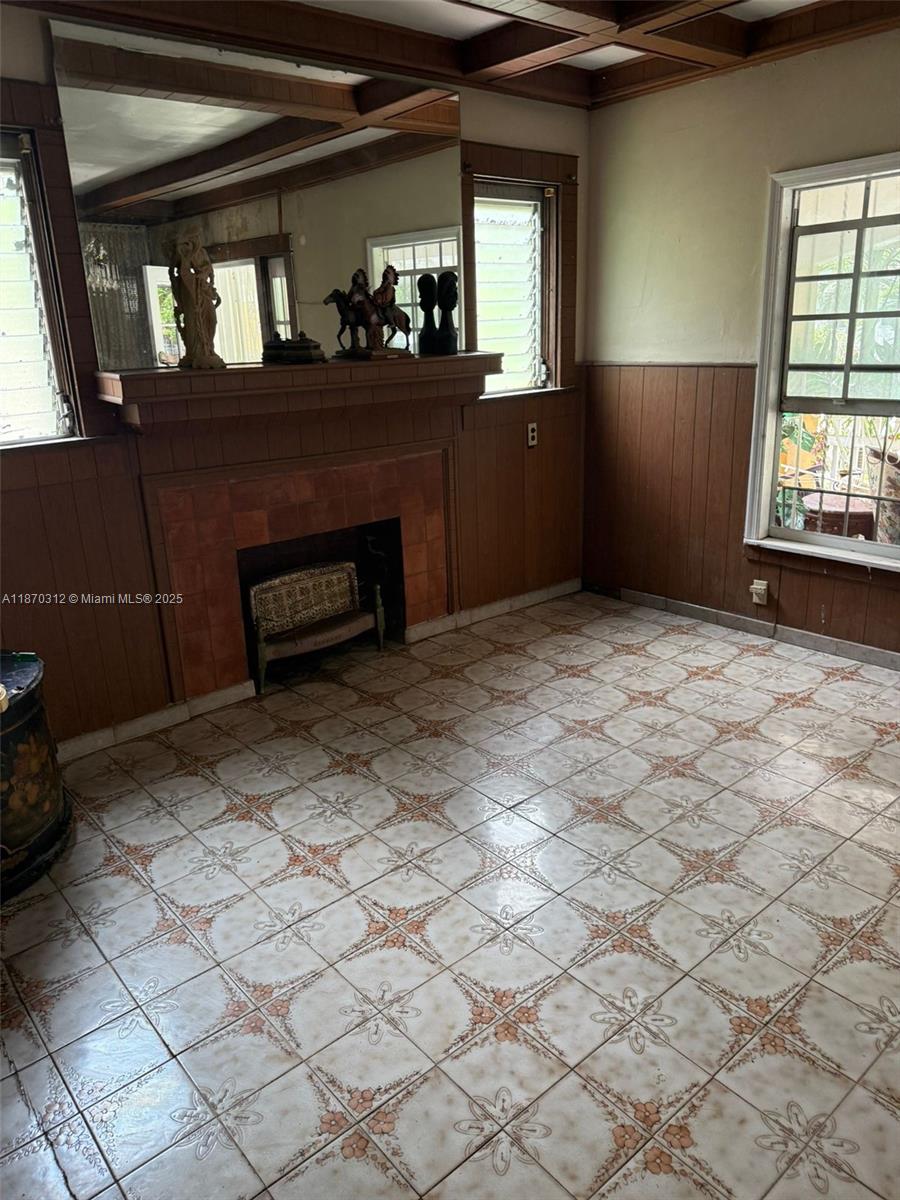 See details / 3127 sq. ft. $ 2025-09-02 0 Photo
