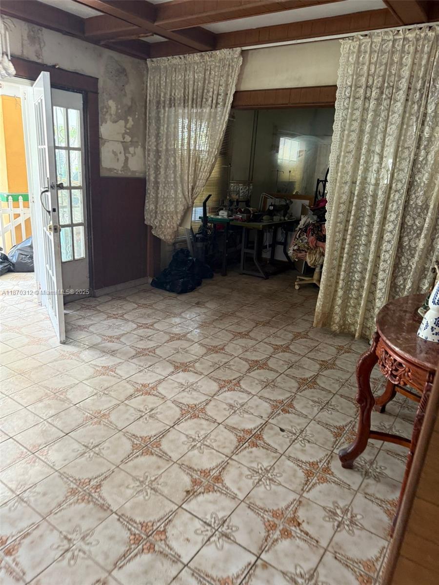 See details / 3127 sq. ft. $ 2025-09-02 0 Photo
