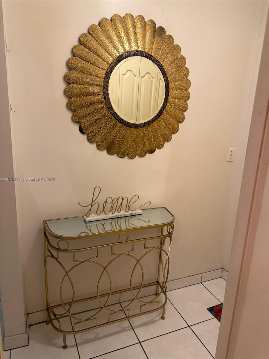 317-3 1 / 2 1062 sq. ft. $ 2025-09-23 0 Photo