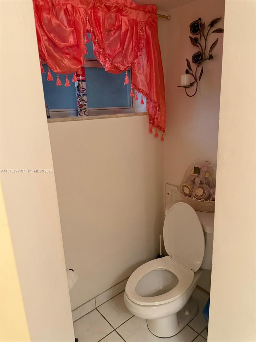 317-3 1 / 2 1062 sq. ft. $ 2025-09-23 0 Photo