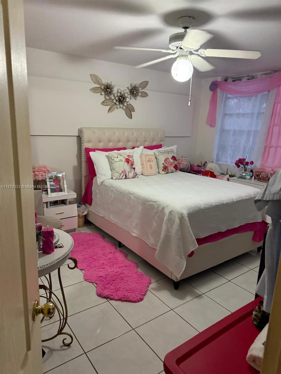 317-3 1 / 2 1062 sq. ft. $ 2025-09-23 0 Photo