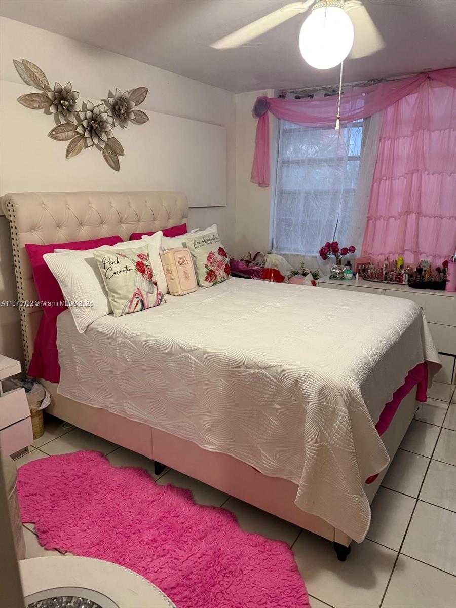 317-3 1 / 2 1062 sq. ft. $ 2025-09-23 0 Photo