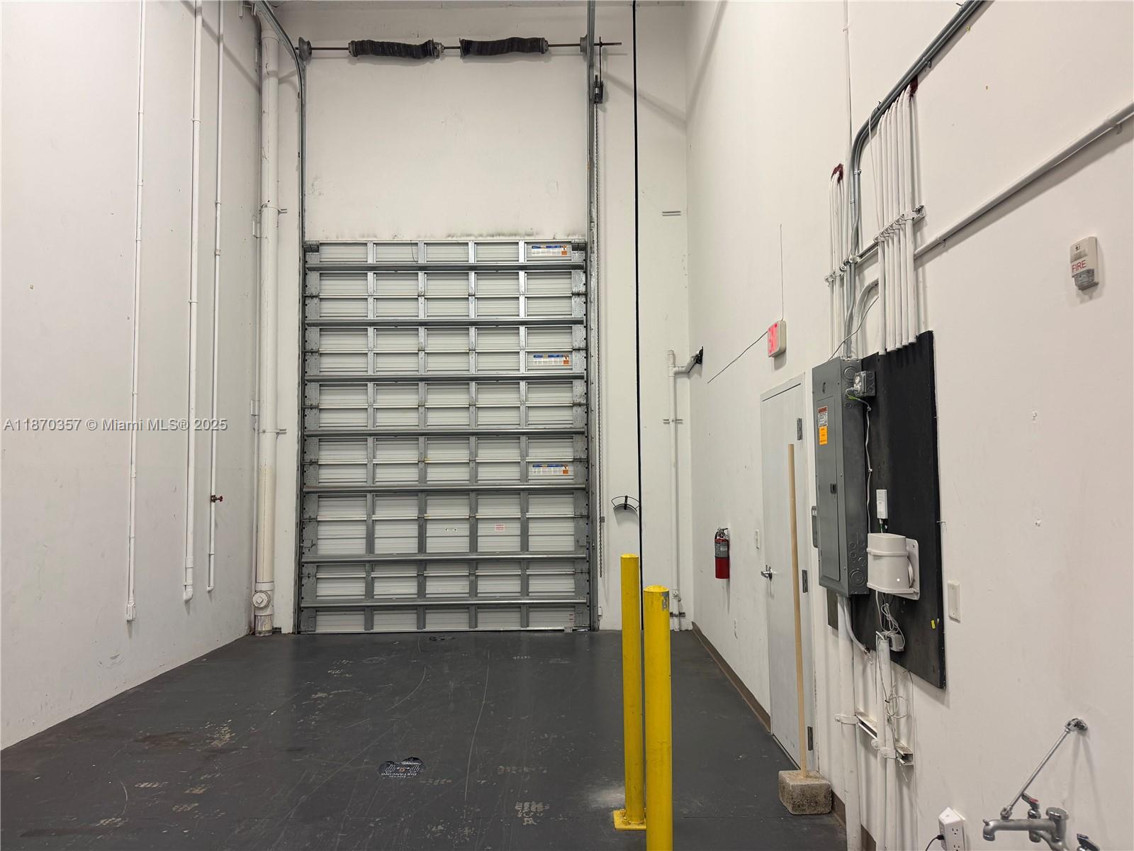 149  /   sq. ft. $ 2025-10-31 0 Photo