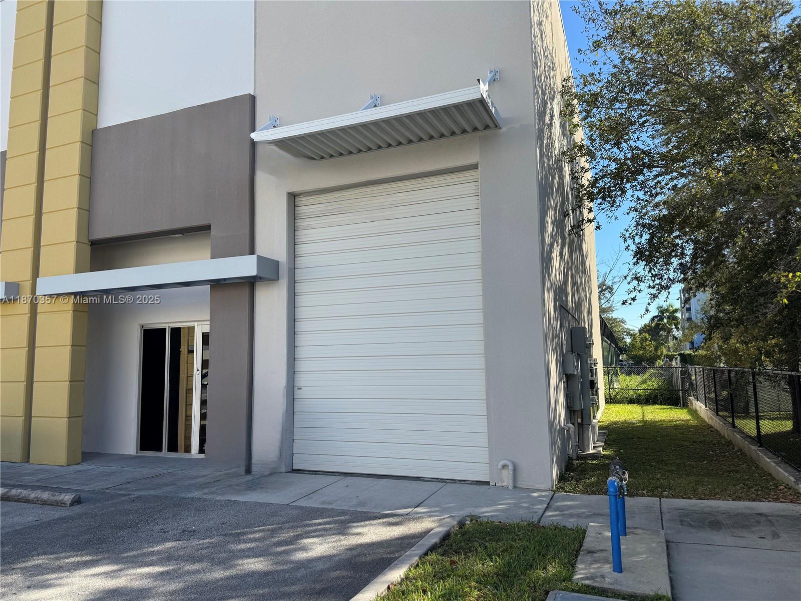 149  /   sq. ft. $ 2025-10-31 0 Photo