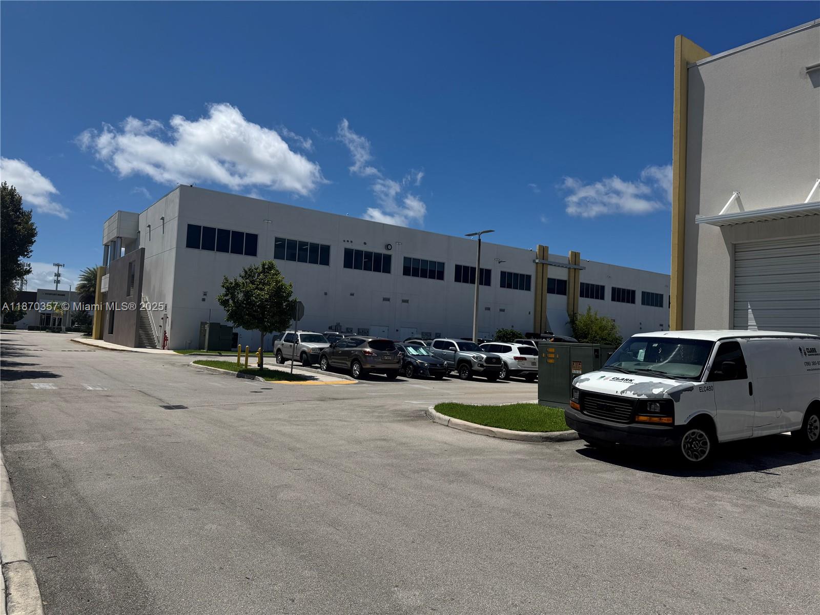 See details 149 / sq. ft. $ 2025-09-02 0 Photo