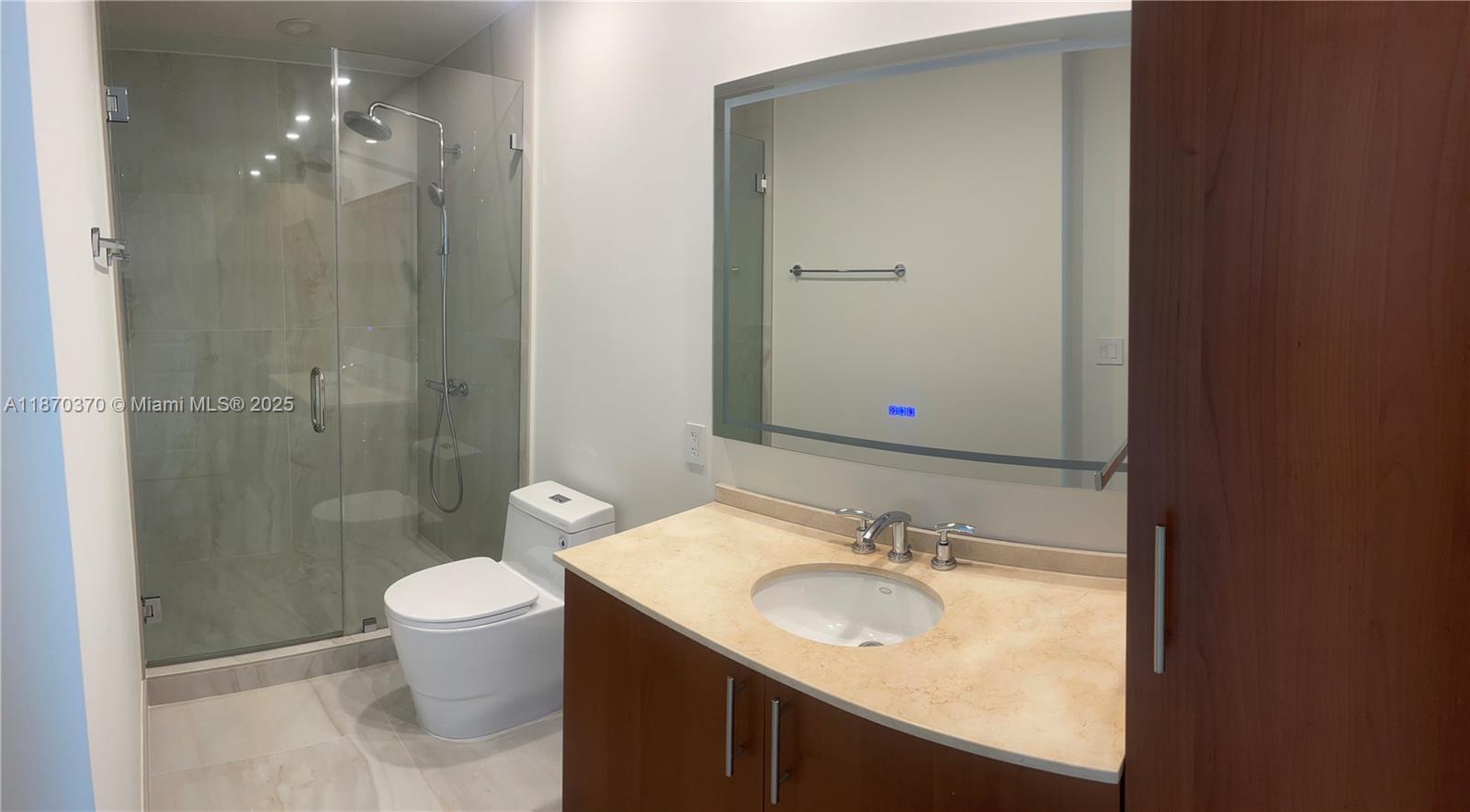 Photo of 1945 Ocean Dr  #1912, Hallandale Beach, Florida, 33009 - 