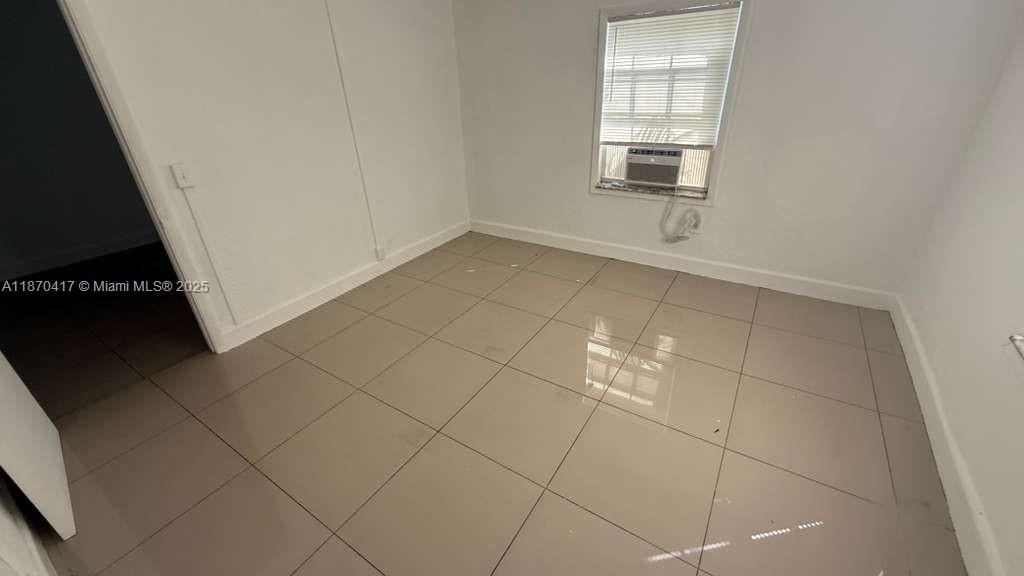 See details / 2899 sq. ft. $ 2025-09-02 0 Photo