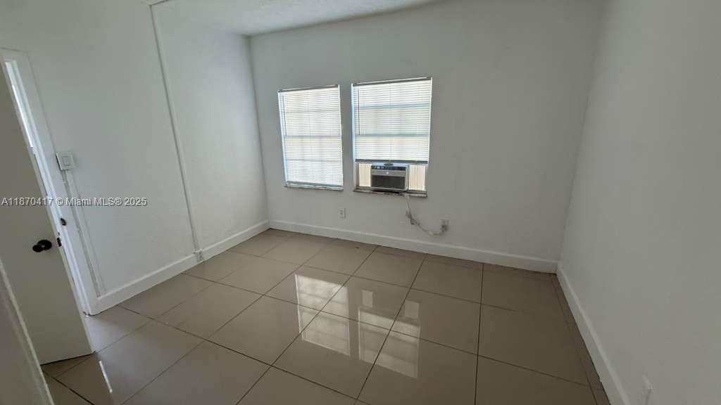 See details / 2899 sq. ft. $ 2025-09-02 0 Photo