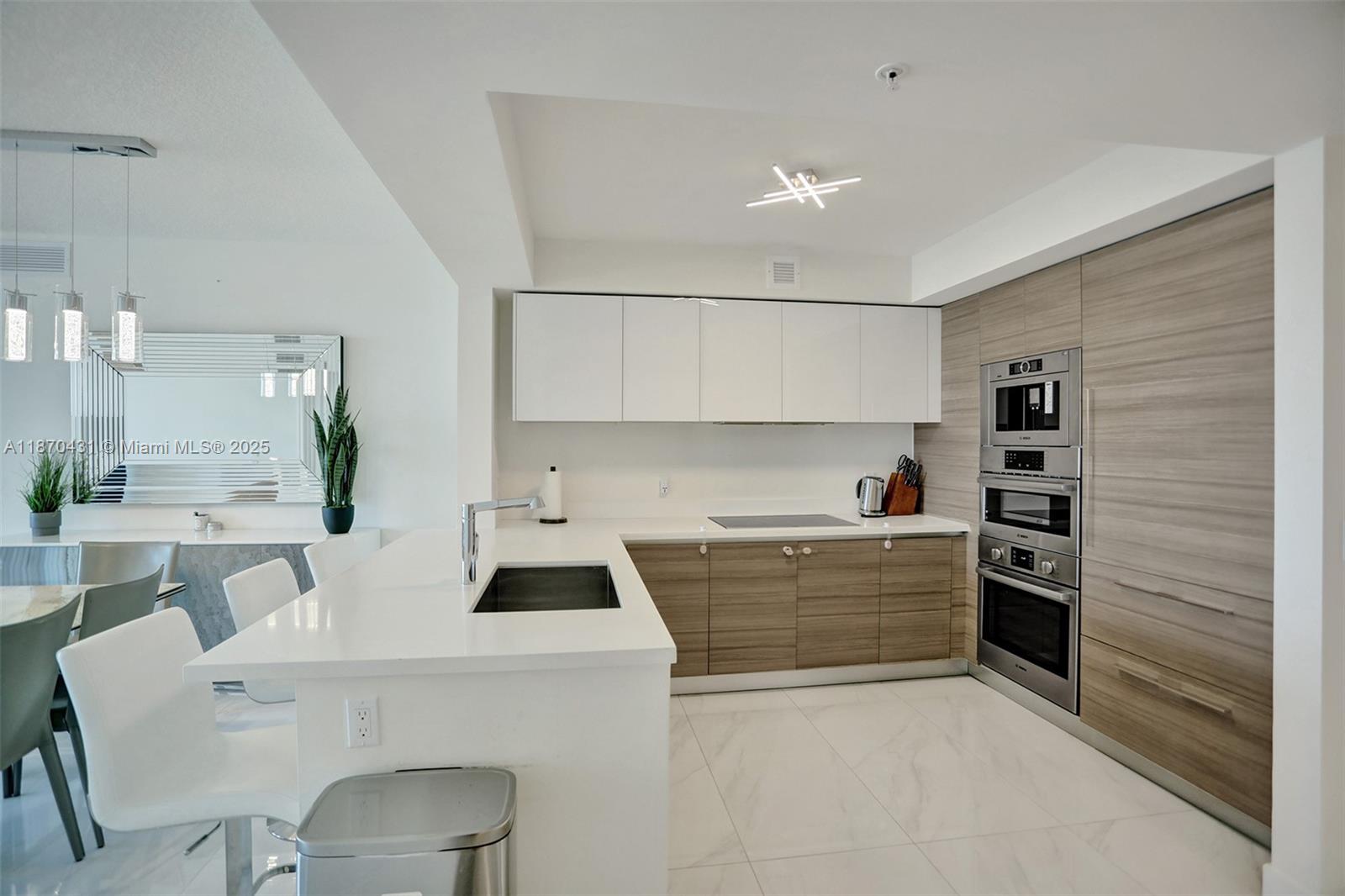 See details 5-1204 2 / 3 1541 sq. ft. $ 2025-09-02 0 Photo