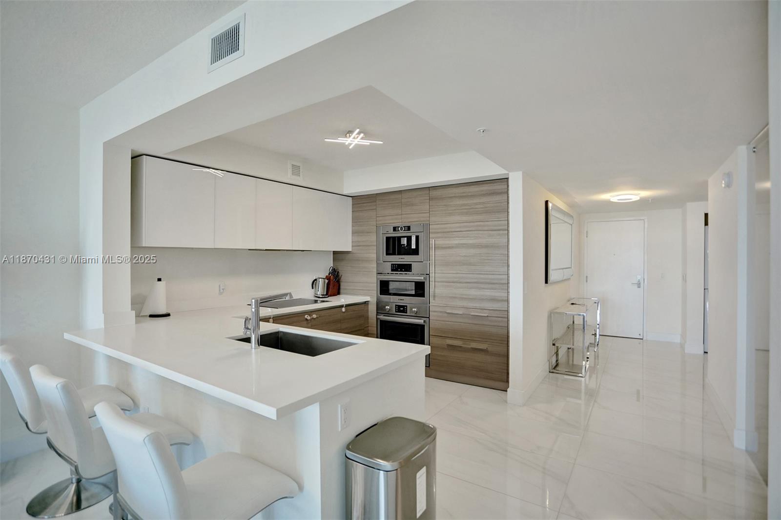 See details 5-1204 2 / 3 1541 sq. ft. $ 2025-09-02 0 Photo