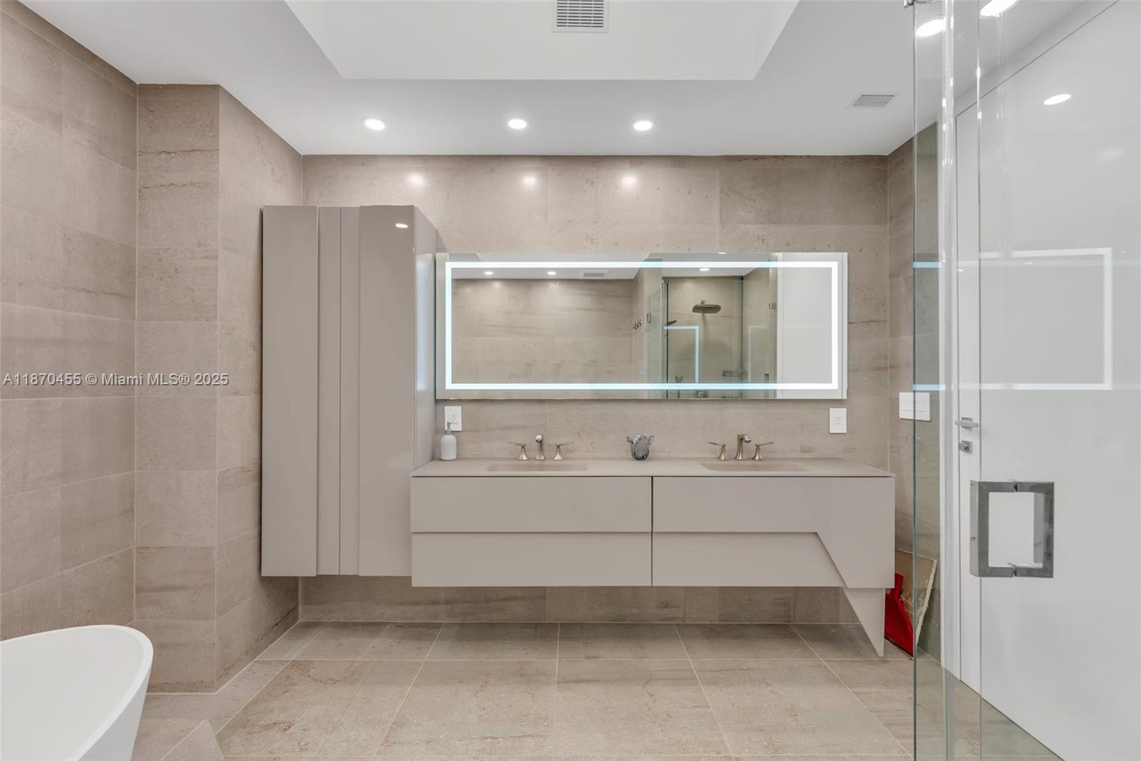 See details 4606 2 / 3 1614 sq. ft. $ 2025-09-02 0 Photo