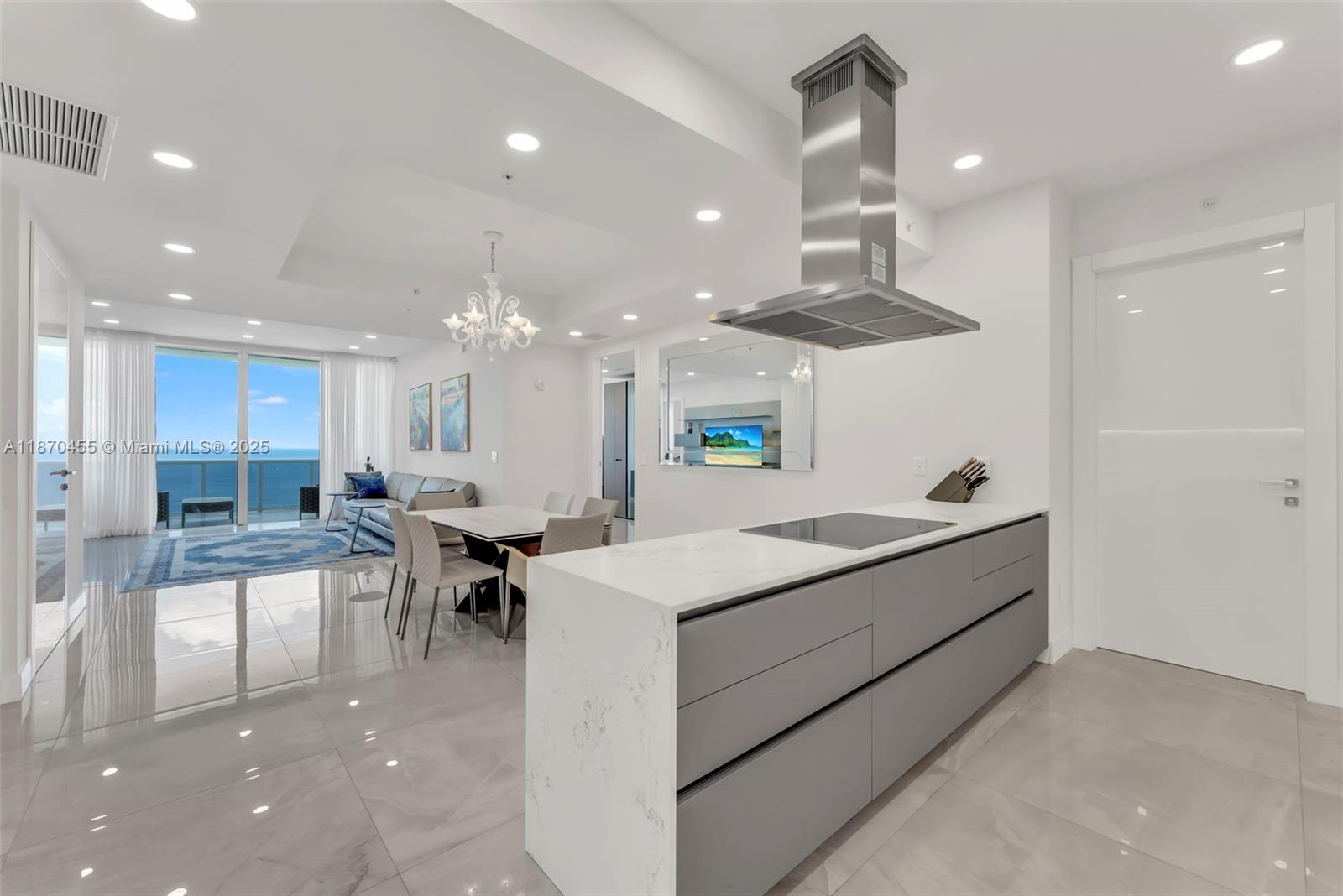 See details 4606 2 / 3 1614 sq. ft. $ 2025-09-02 0 Photo