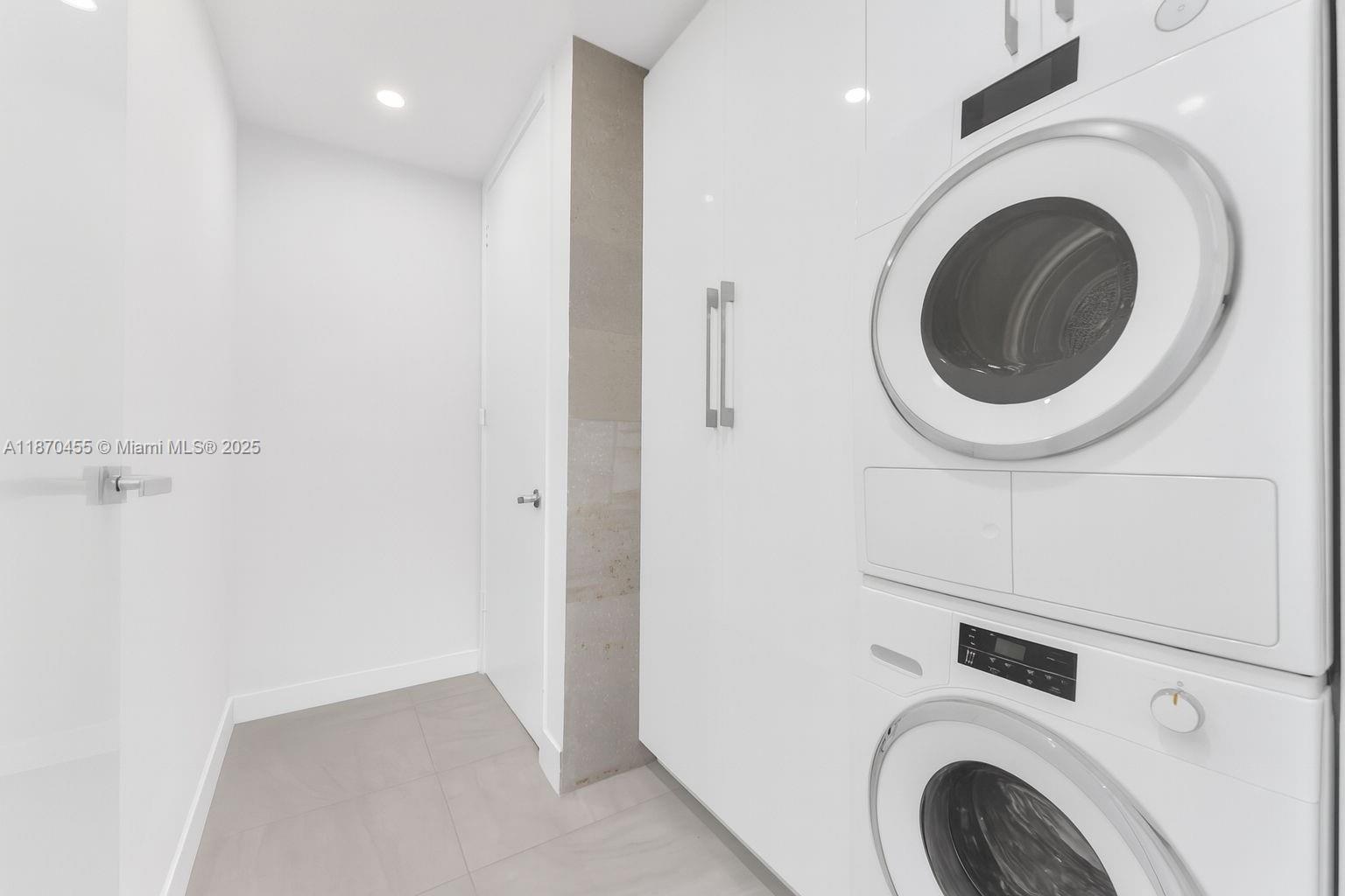 See details 4606 2 / 3 1614 sq. ft. $ 2025-09-02 0 Photo