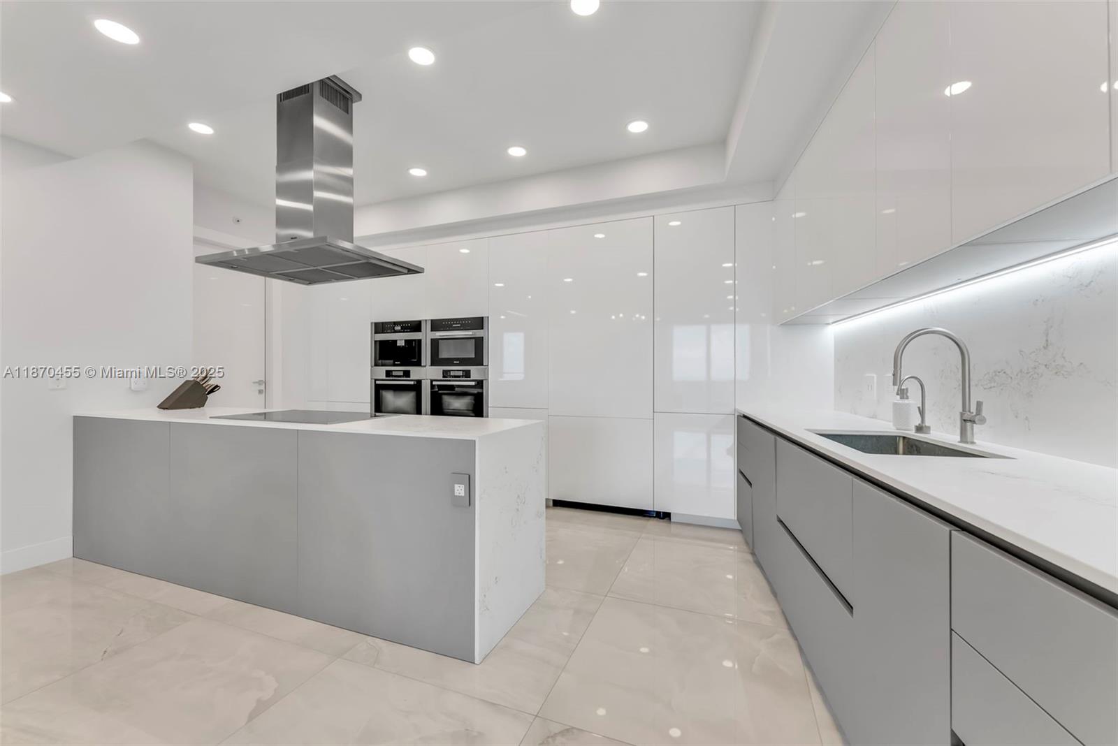 See details 4606 2 / 3 1614 sq. ft. $ 2025-09-02 0 Photo