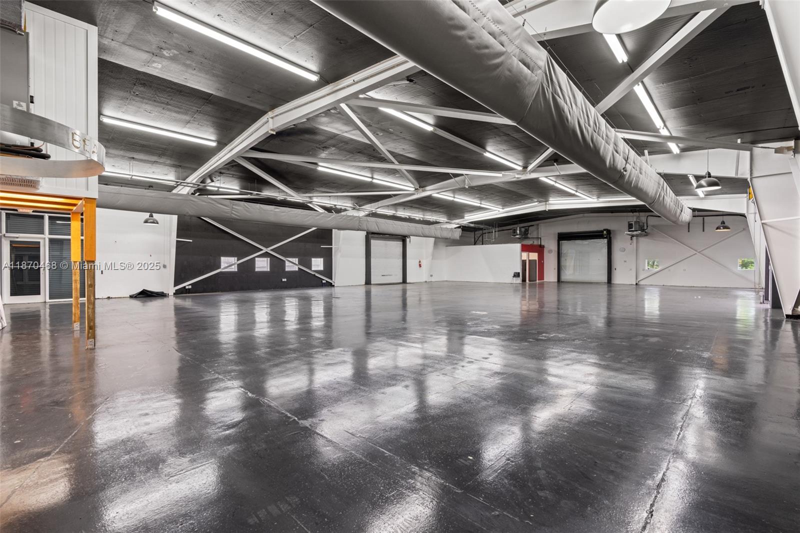   /   sq. ft. $ 2025-09-02 0 Photo