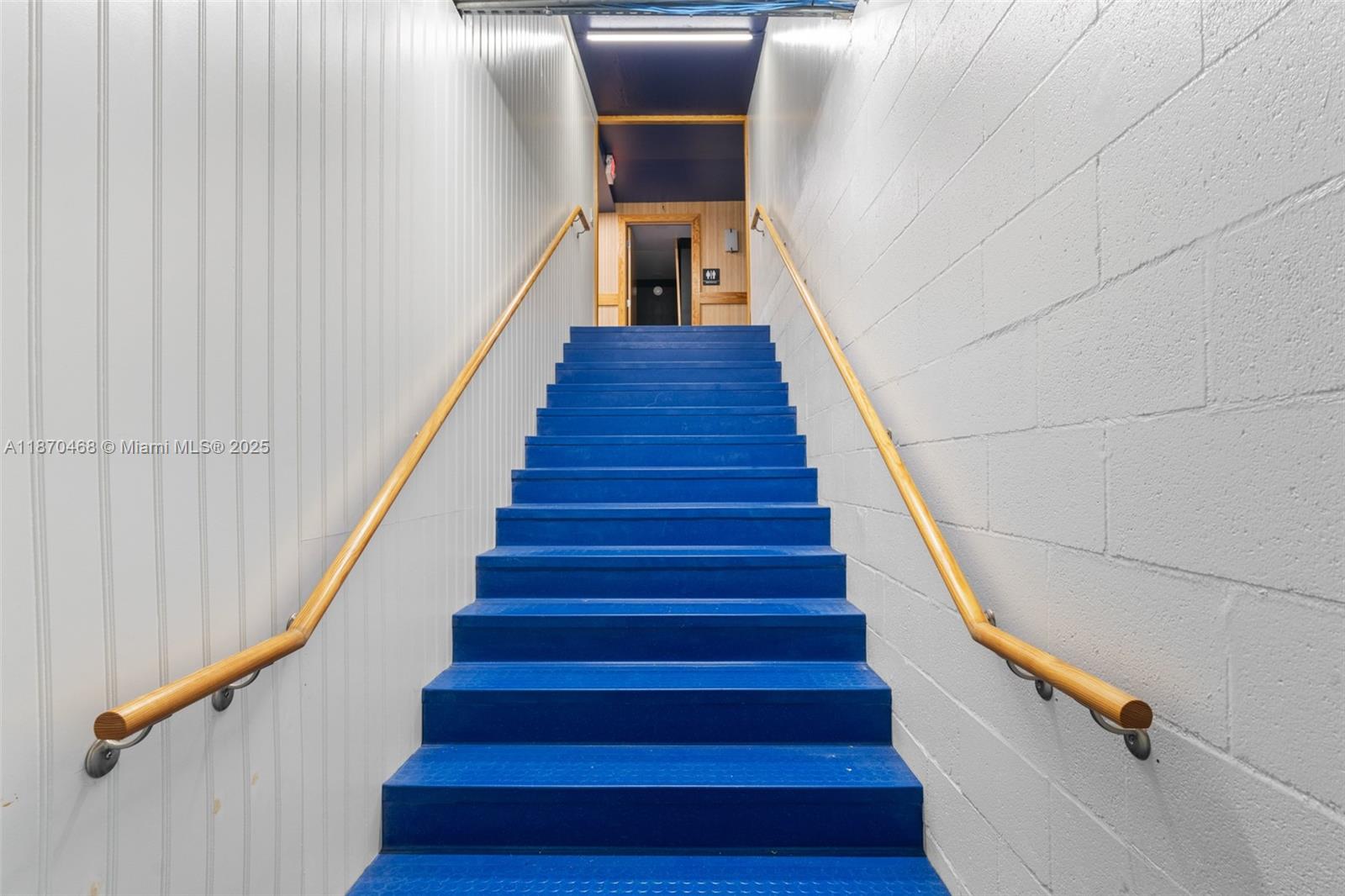   /   sq. ft. $ 2025-09-02 0 Photo