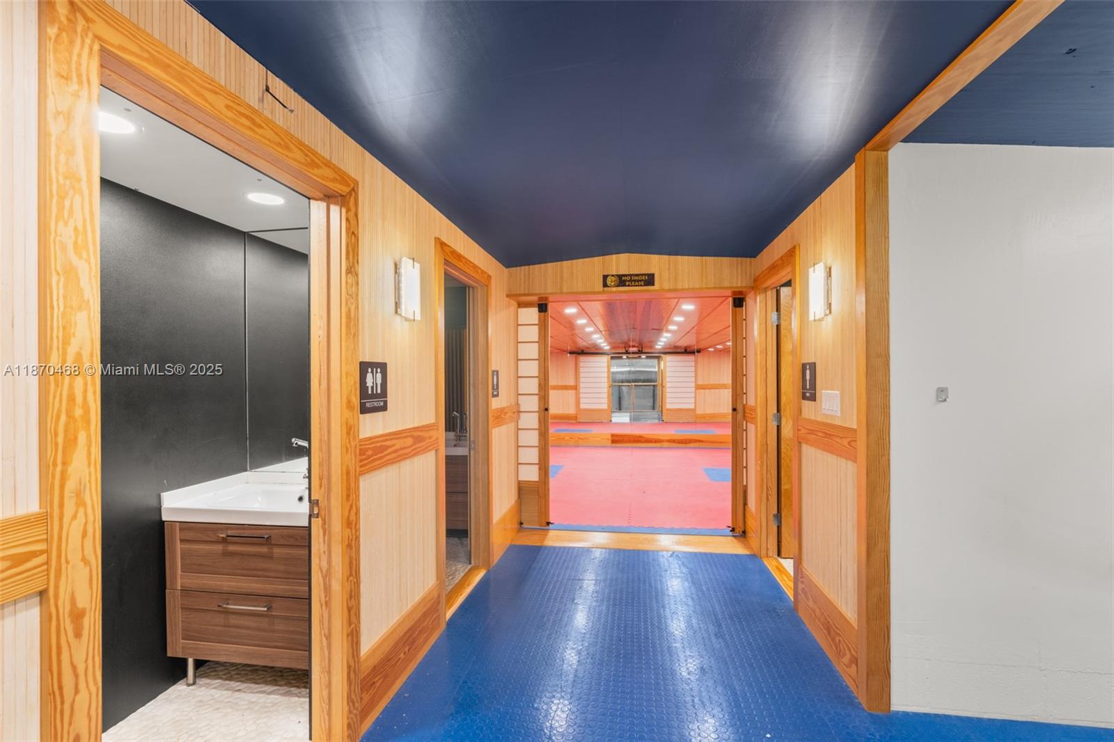   /   sq. ft. $ 2025-09-02 0 Photo