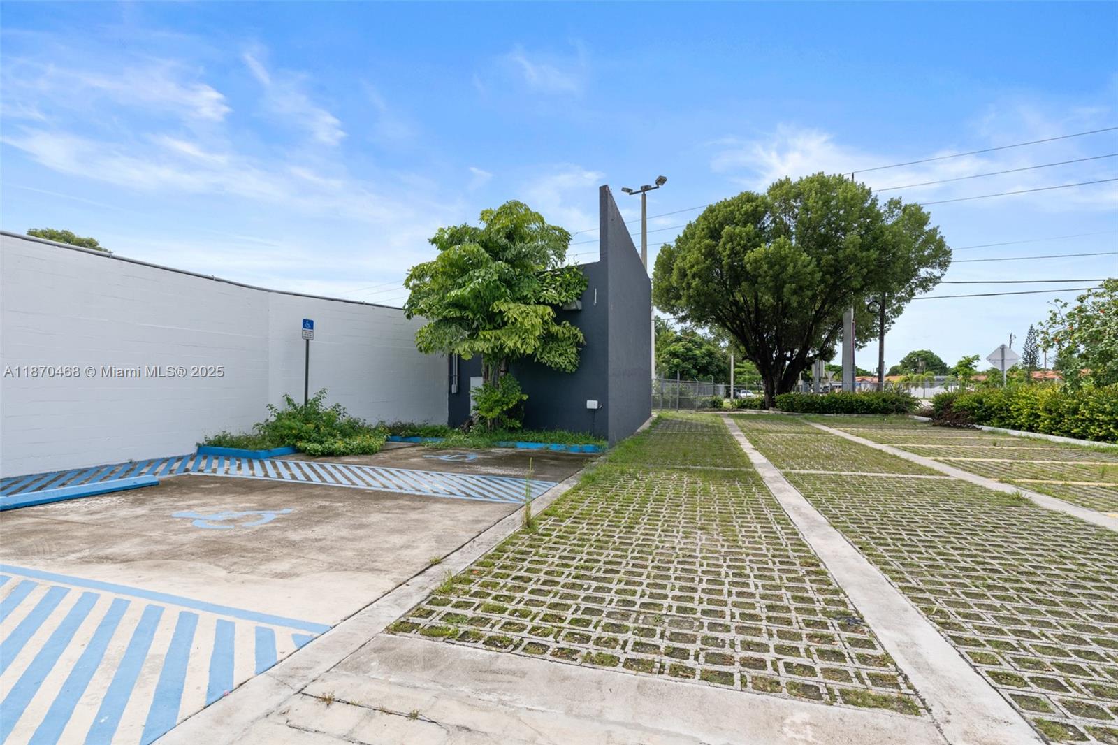   /   sq. ft. $ 2025-09-02 0 Photo