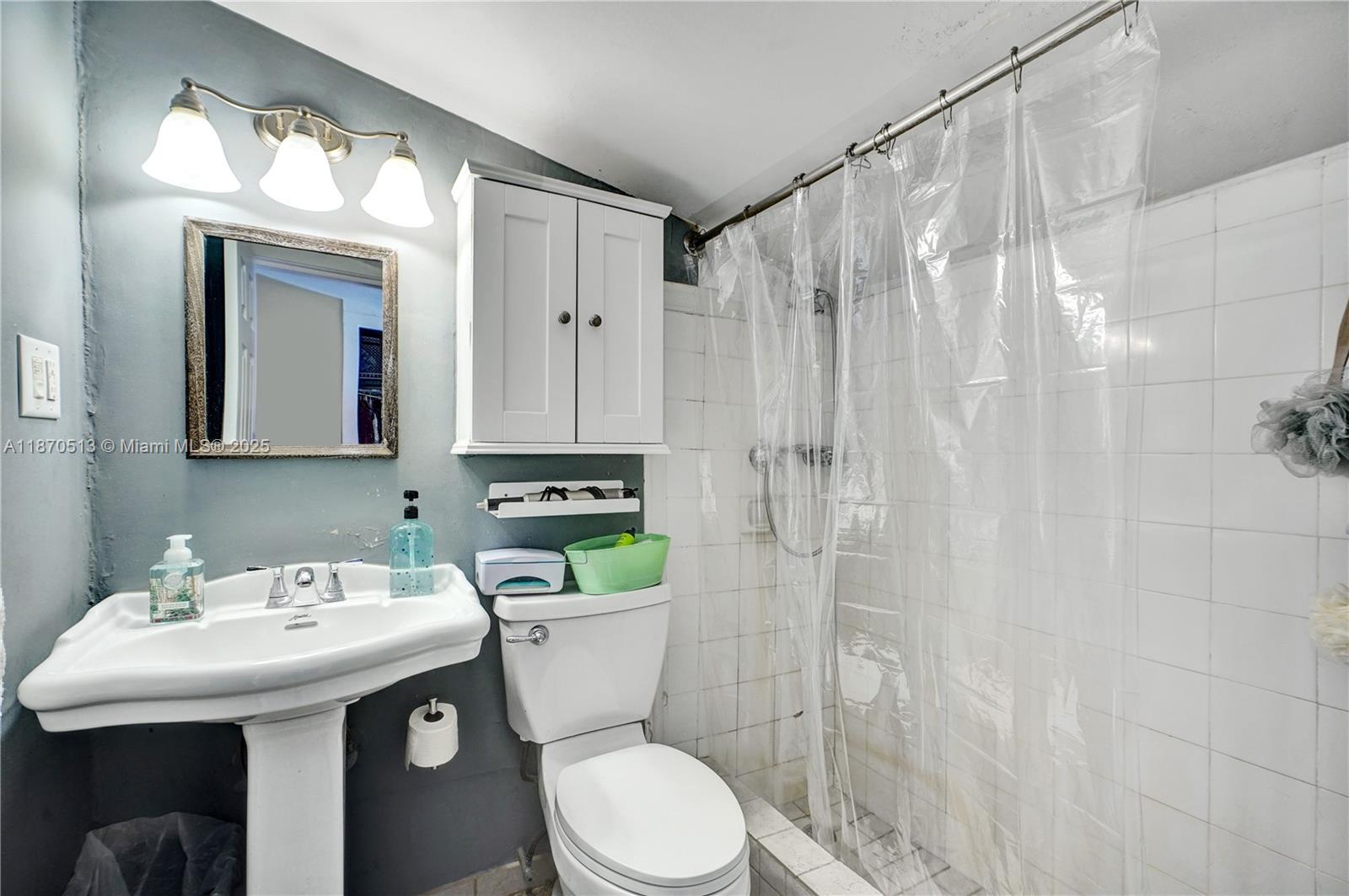 See details / 1558 sq. ft. $ 2025-09-02 0 Photo